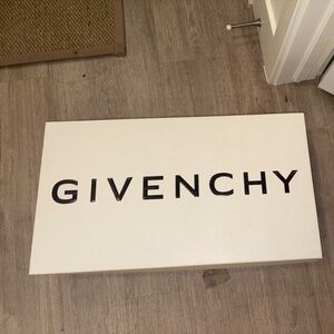 Givenchy shark lock boot box